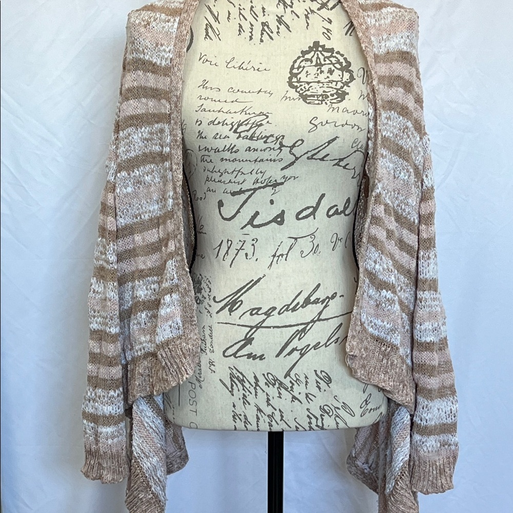 Delicate knit tiered open cardigan pale pink white tan L junior Charlotte Russe